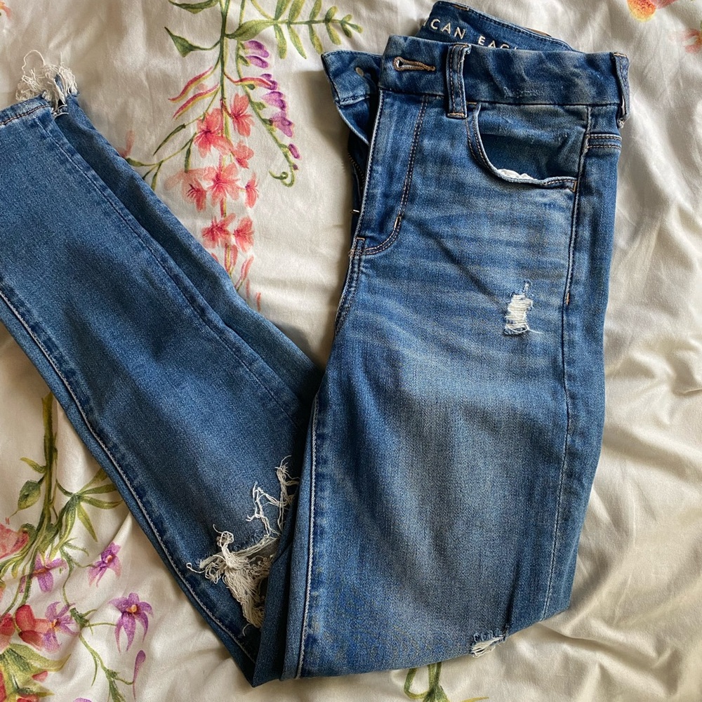 America Eagle ripped jeans